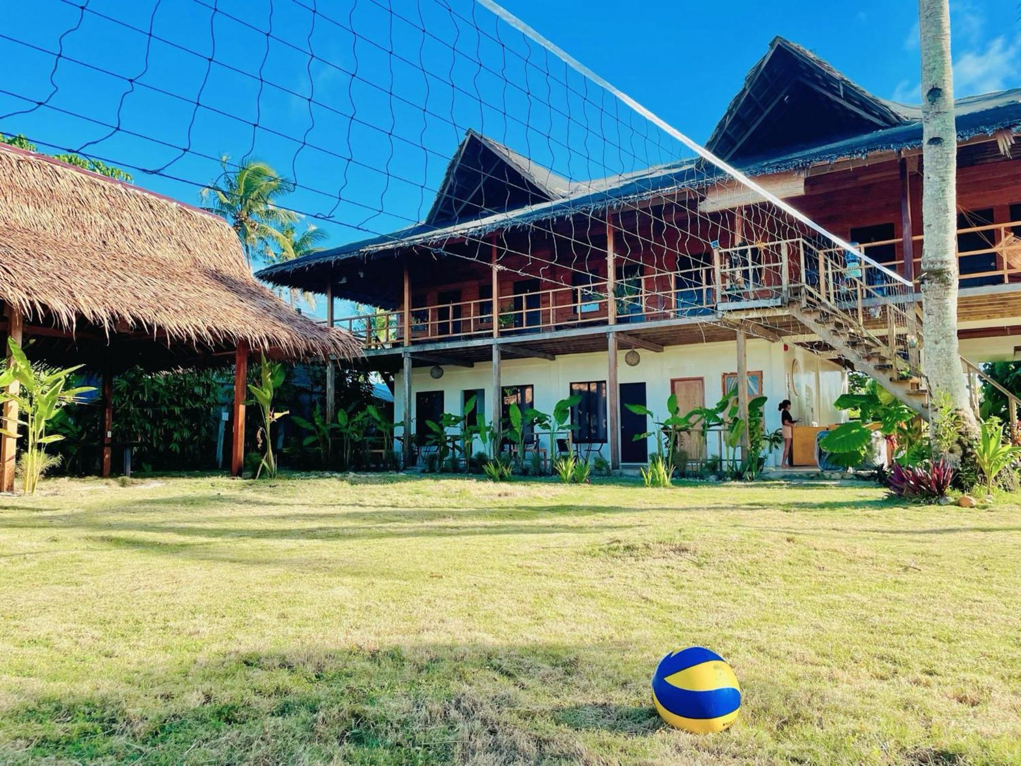 ג'נרל לונה Siargao Sunflower Suites מראה חיצוני תמונה
