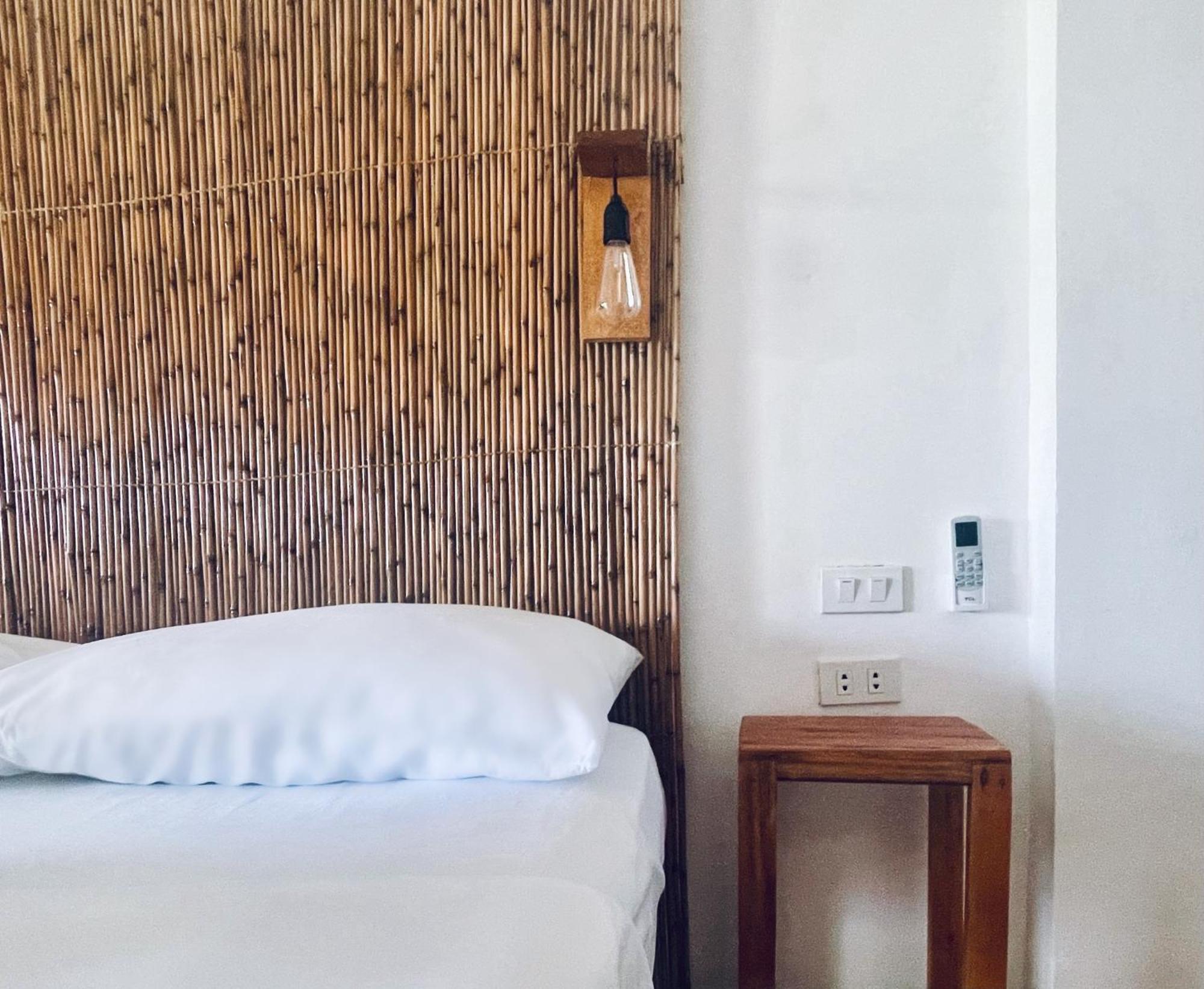 ג'נרל לונה Siargao Sunflower Suites מראה חיצוני תמונה